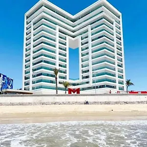 https://excelente-departamento-con-vista-parcial-al-mar-frente.mazatlan-hotels.com